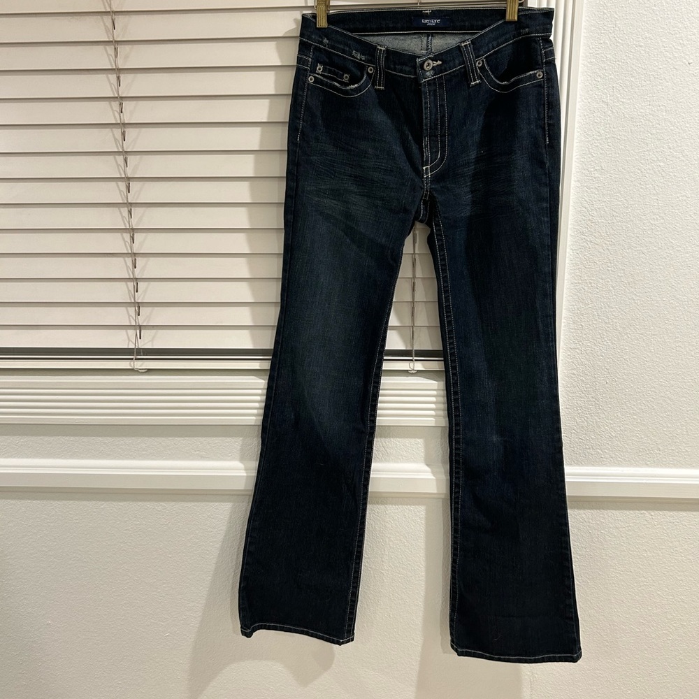 Low rise jeans